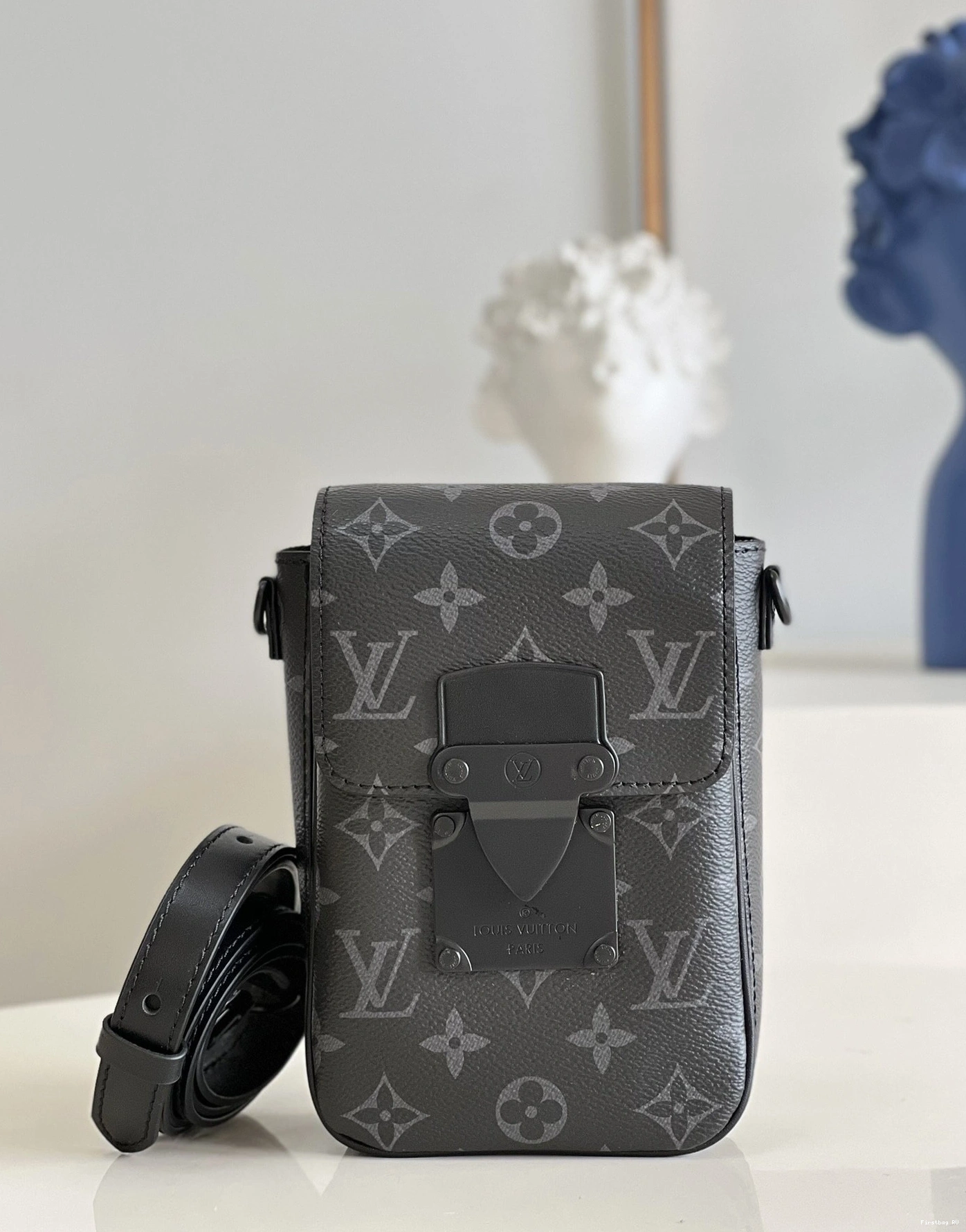 Firstbags ru review LOUIS S-LOCK VERTICAL WEARABLE WALLET VUITTON 0804